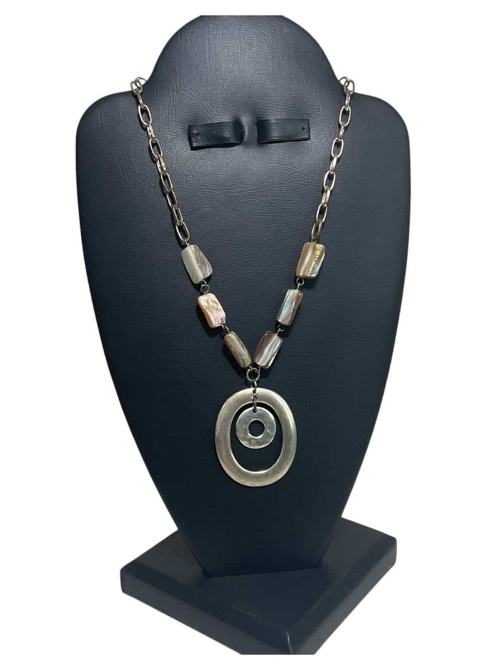 Kenneth Cole Abalone Pendant Necklace – Modern Silver-Tone Chain with Iridescent